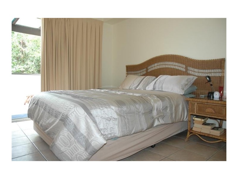 306/2 Greenslopes Street, Cairns North QLD 4870