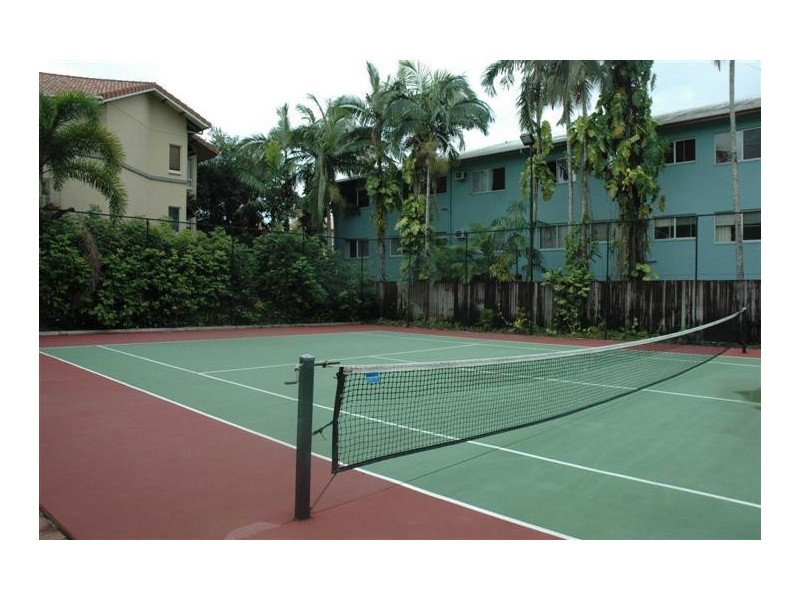 306/2 Greenslopes Street, Cairns North QLD 4870