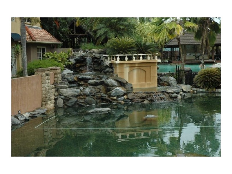 306/2 Greenslopes Street, Cairns North QLD 4870