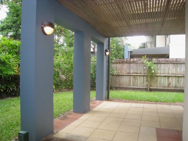 4/14 Undine Street, Clifton Beach QLD 4879