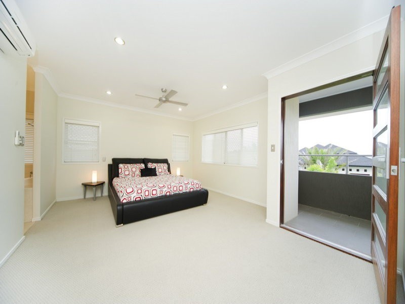 48 Harbour Drive, Trinity Park QLD 4879
