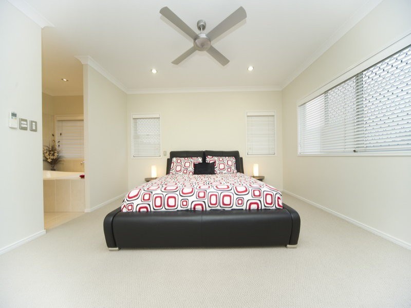 48 Harbour Drive, Trinity Park QLD 4879