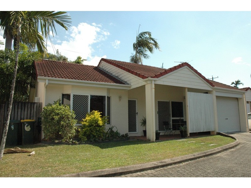 6/2 Nesbit  Street, Whitfield QLD 4870