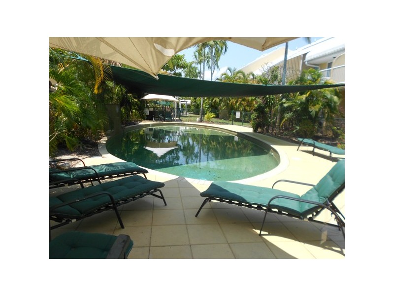 5/1-19 Poinciana Street, Holloways Beach QLD 4878