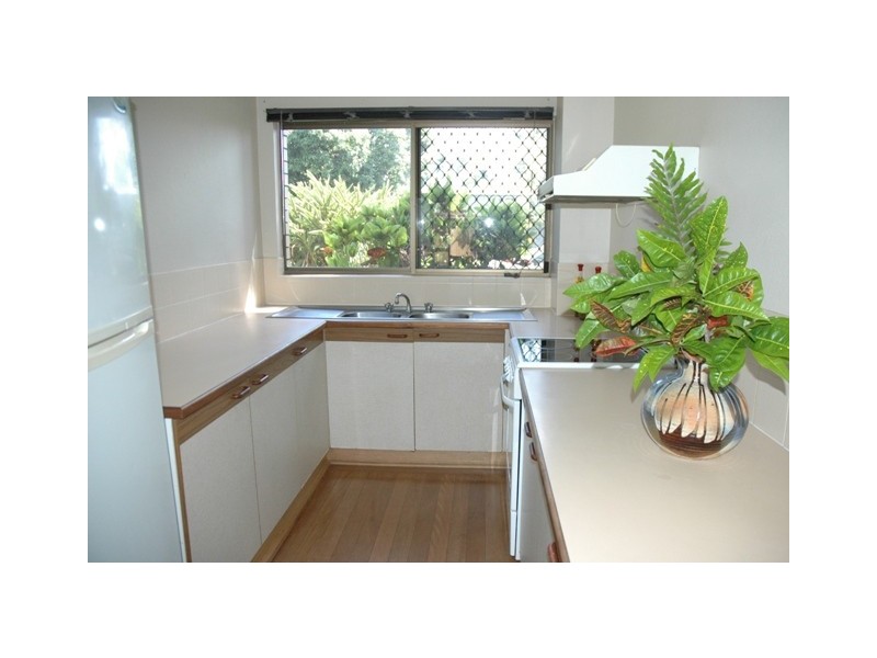 11/21 Poinciana Street, Holloways Beach QLD 4878