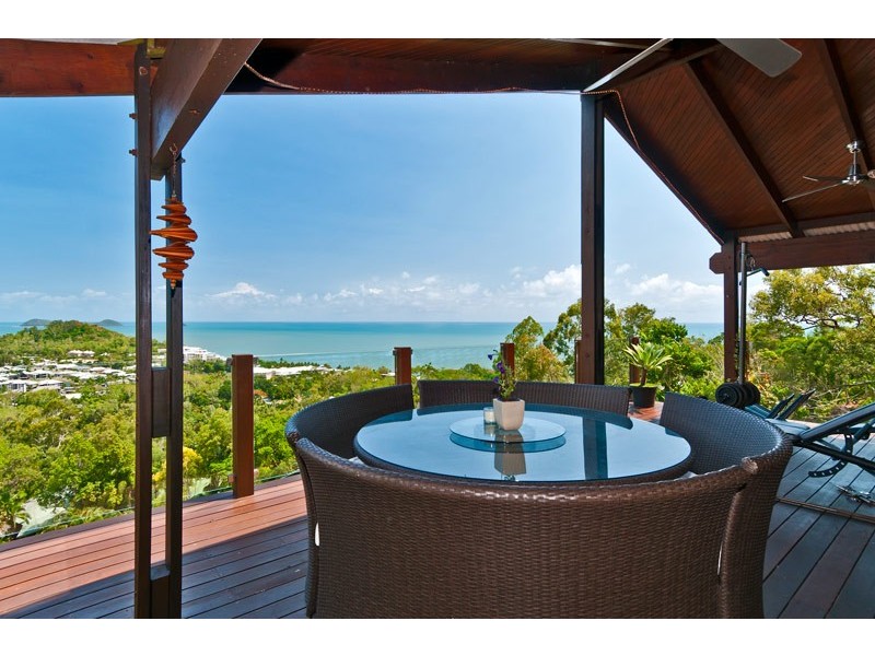 H5 Tari Place, Trinity Beach QLD 4879