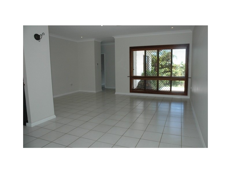 15 McFarlane Drive, Kanimbla QLD 4870