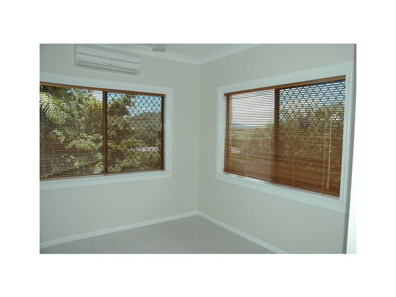 15 McFarlane Drive, Kanimbla QLD 4870