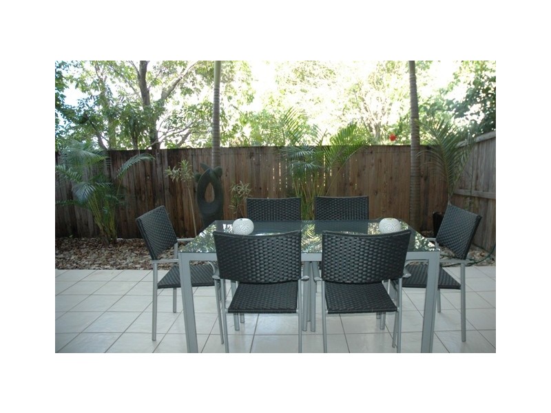1/14-16 Short Street, Redlynch QLD 4870