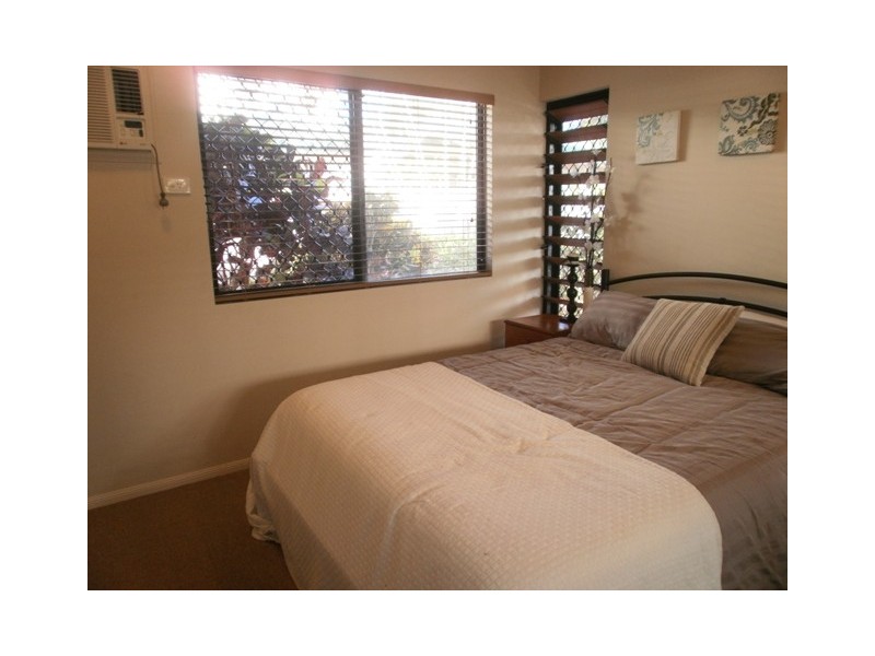 1/14-16 Short Street, Redlynch QLD 4870