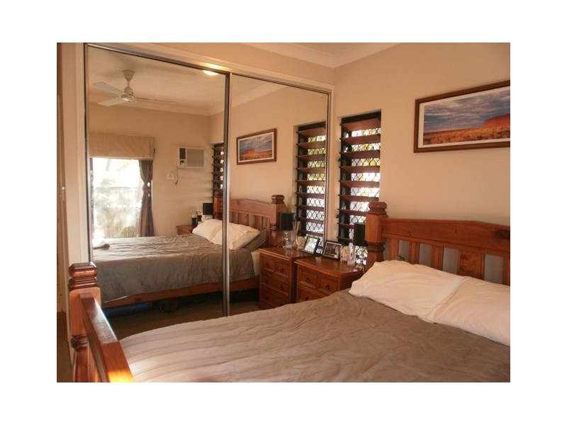 1/14-16 Short Street, Redlynch QLD 4870