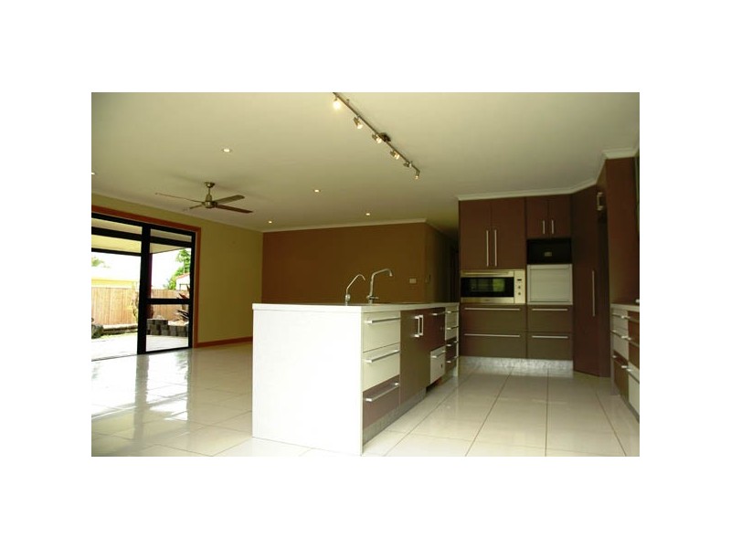 42 Survey Street, Smithfield QLD 4878