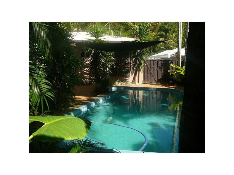 80 Impey Street, Caravonica QLD 4878