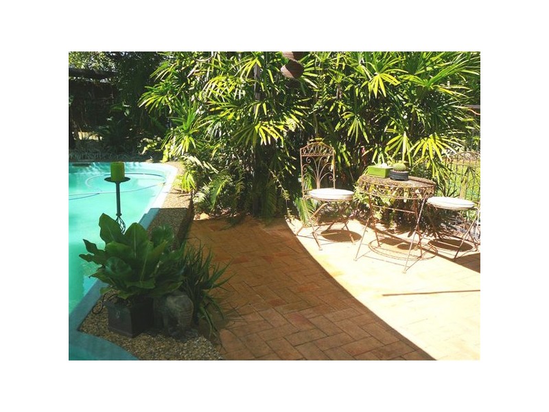80 Impey Street, Caravonica QLD 4878