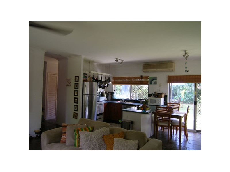 18 Cassava Street, Holloways Beach QLD 4878