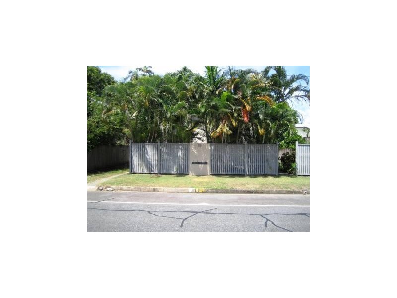 89 Digger Street, Cairns North QLD 4870