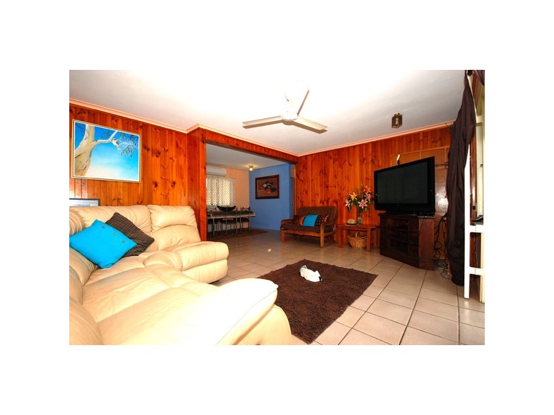 6 Granadilla Street, Holloways Beach QLD 4878