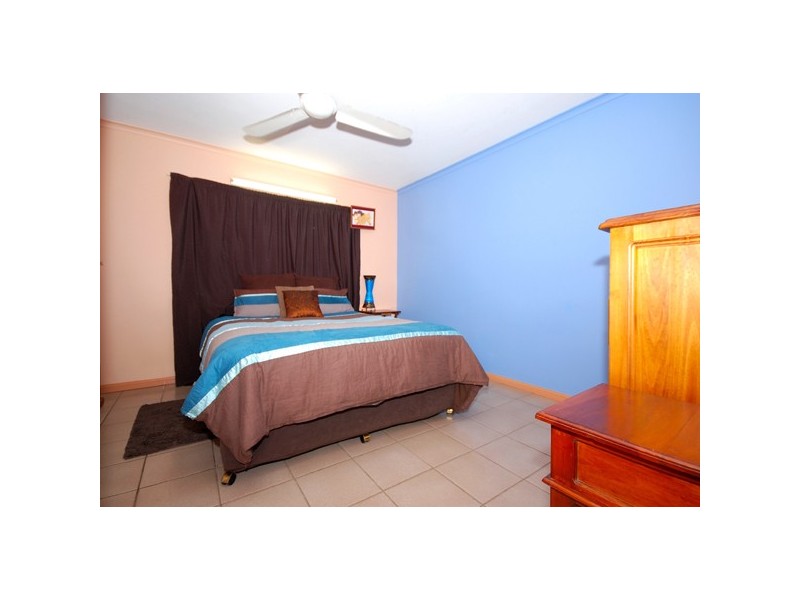 6 Granadilla Street, Holloways Beach QLD 4878