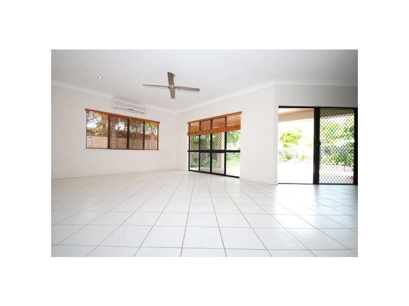 25 Castor Street, Clifton Beach QLD 4879