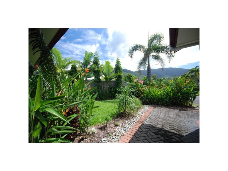 25 Castor Street, Clifton Beach QLD 4879