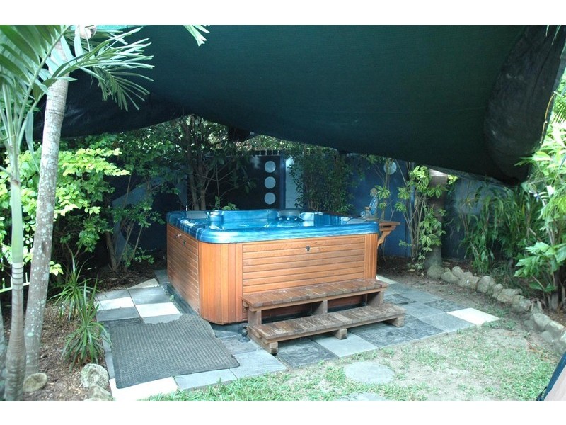 1 Waterlilly Street, Kewarra Beach QLD 4879