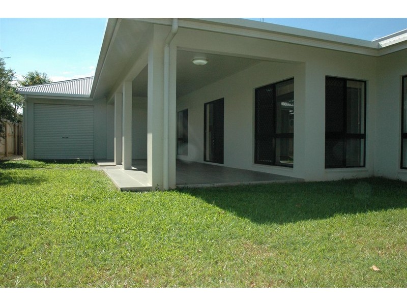 10 Hockey Avenue, Smithfield QLD 4878