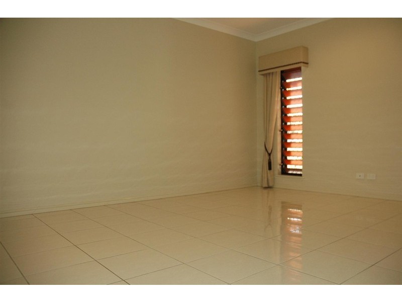 10 Hockey Avenue, Smithfield QLD 4878