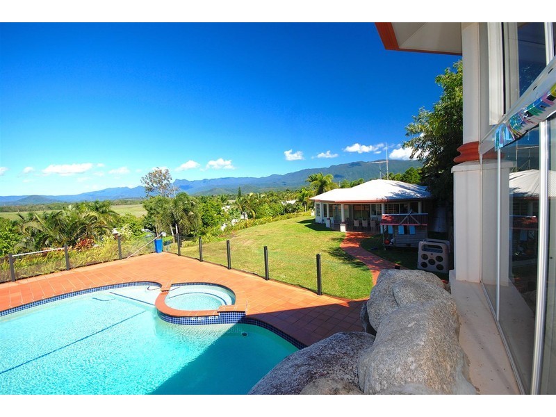 14 Orchard Ave, Rocky Point, Rocky Point QLD 4873