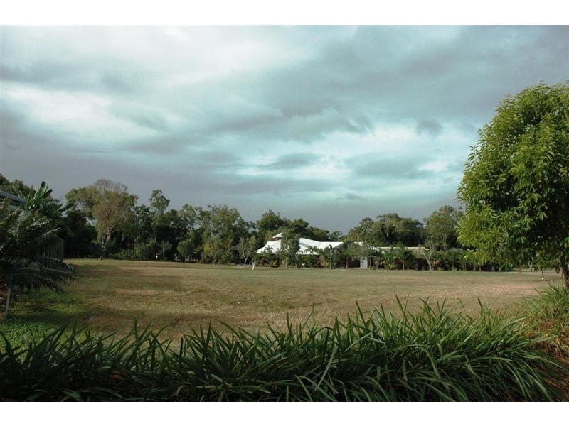 20 Muller Street, Palm Cove QLD 4879