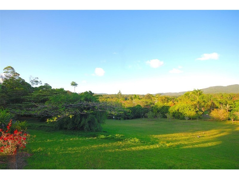 14  Greenhills Road, Kuranda QLD 4881