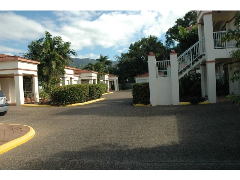 6/9 Oyster Court, Trinity Beach QLD 4879