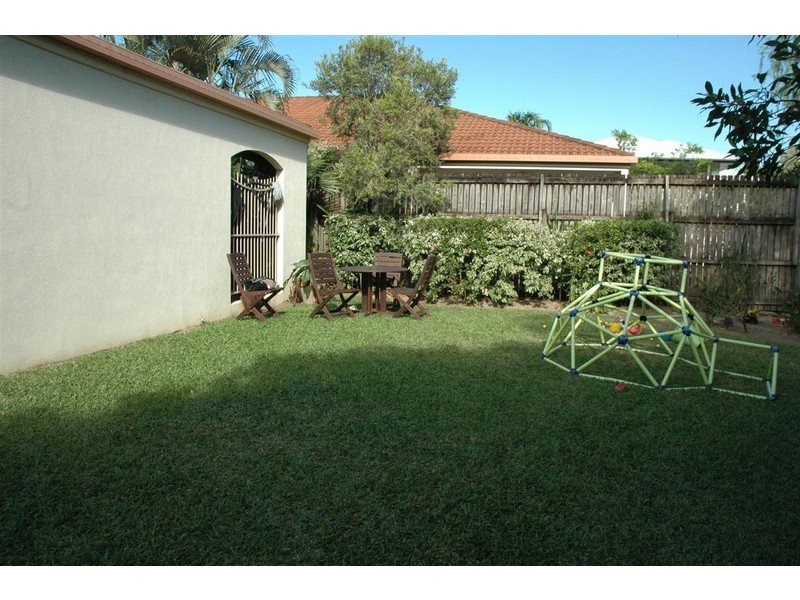 6/9 Oyster Court, Trinity Beach QLD 4879
