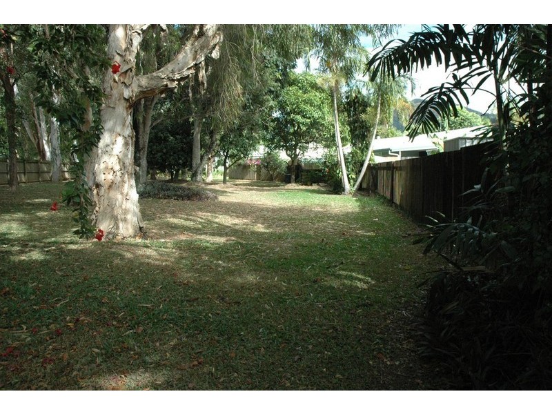 10/2 (31) Lake Placid Road, Caravonica QLD 4878