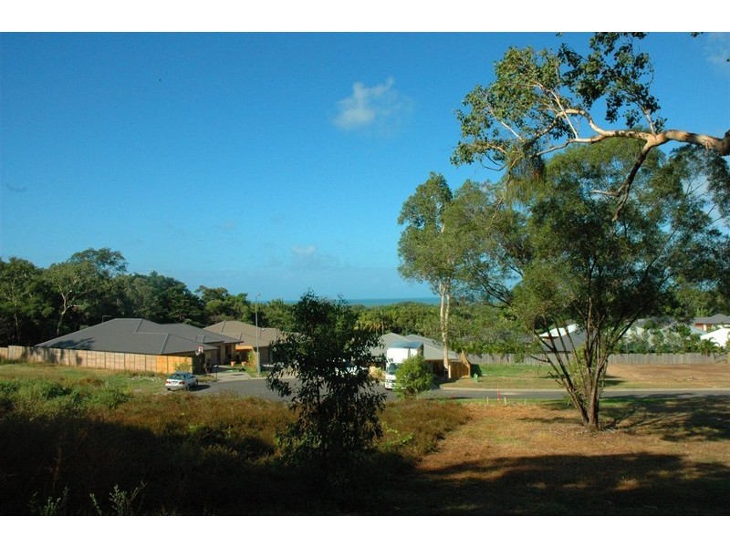 7 Retreat Close, Palm Cove QLD 4879