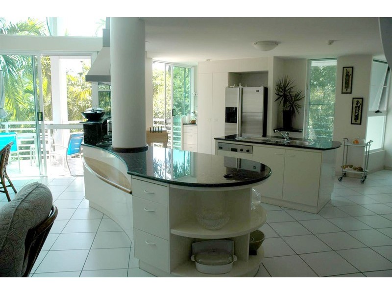 18/2 Deauville Close, Yorkeys Knob QLD 4878