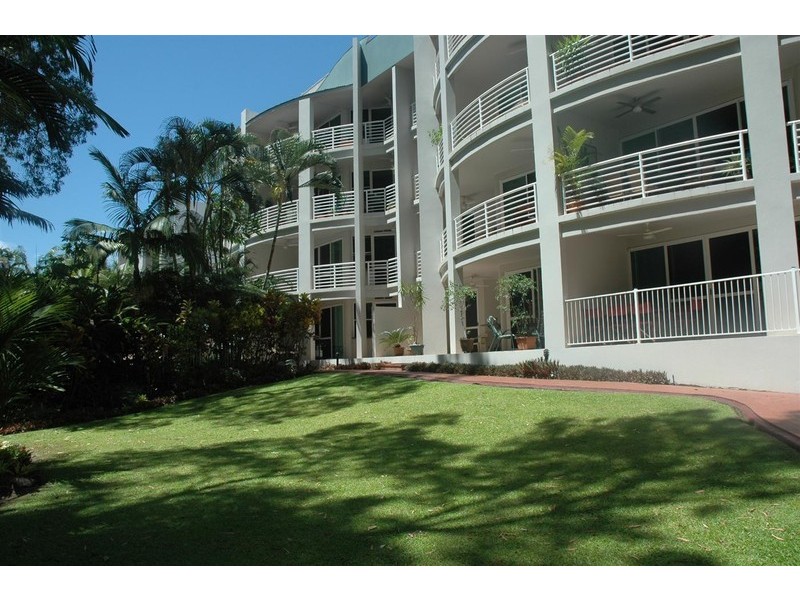 2/2 Deauville Close, Yorkeys Knob QLD 4878