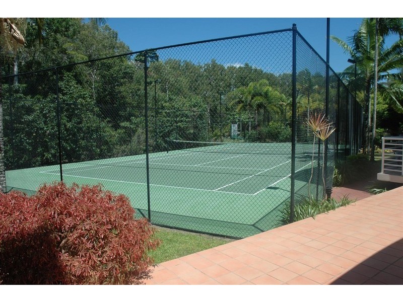 2/2 Deauville Close, Yorkeys Knob QLD 4878