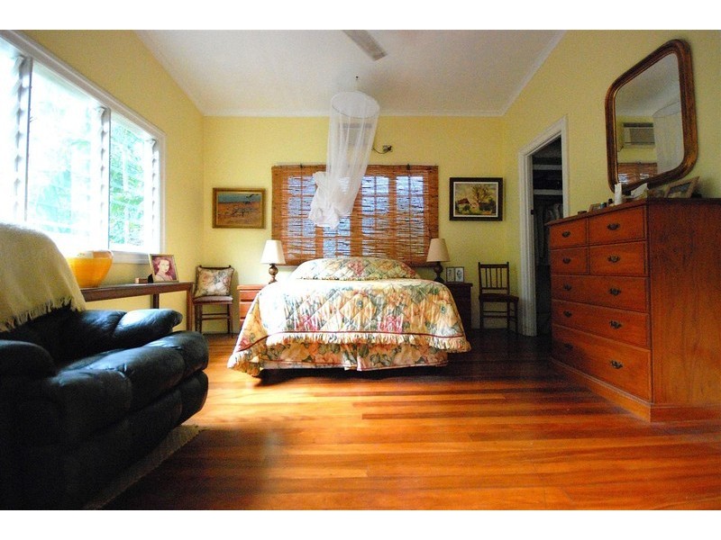 112 Woodward Street, Edge Hill QLD 4870