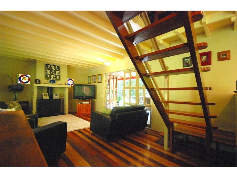 11 Weir Road, Kuranda QLD 4881