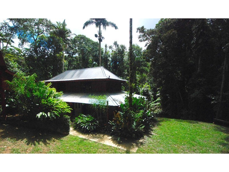 11 Weir Road, Kuranda QLD 4881