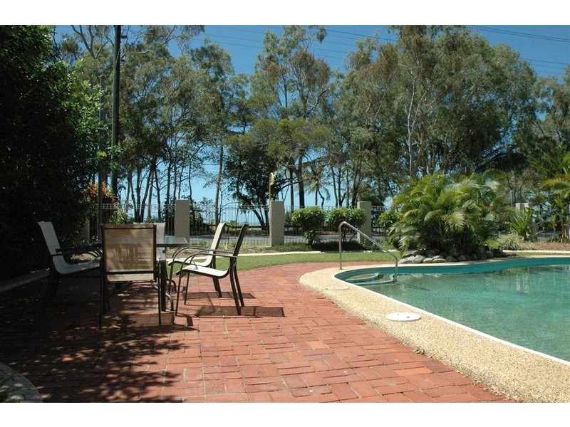 Unit 7 101 Arlington Esp, Clifton Beach QLD 4879