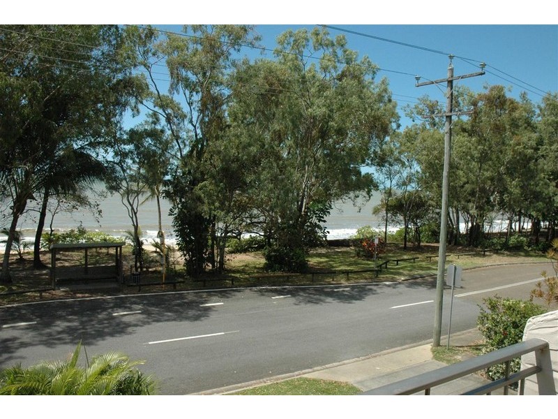 Unit 7 101 Arlington Esp, Clifton Beach QLD 4879