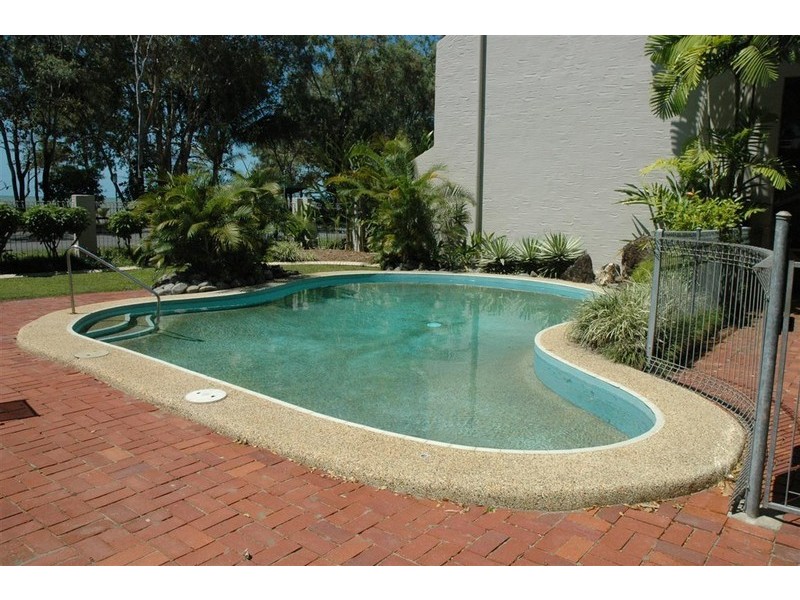 Unit 7 101 Arlington Esp, Clifton Beach QLD 4879