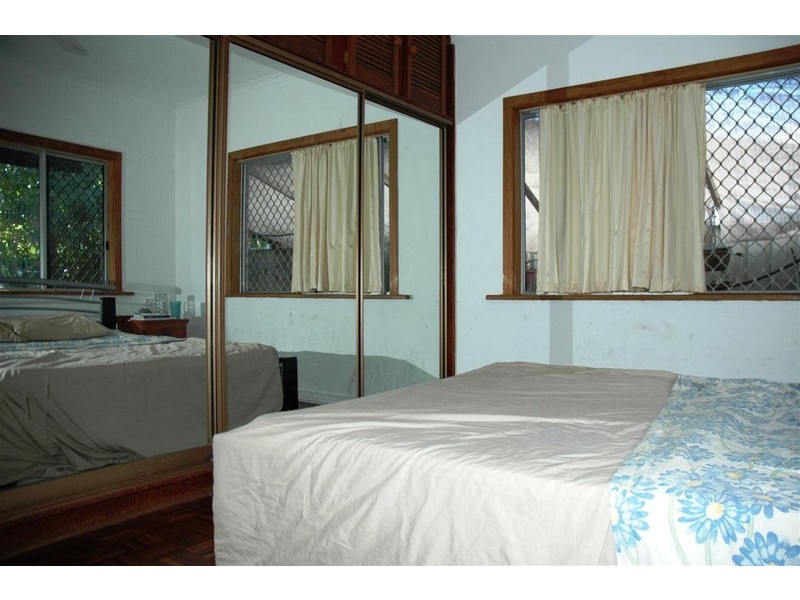 40 Oleander Street, Holloways Beach QLD 4878