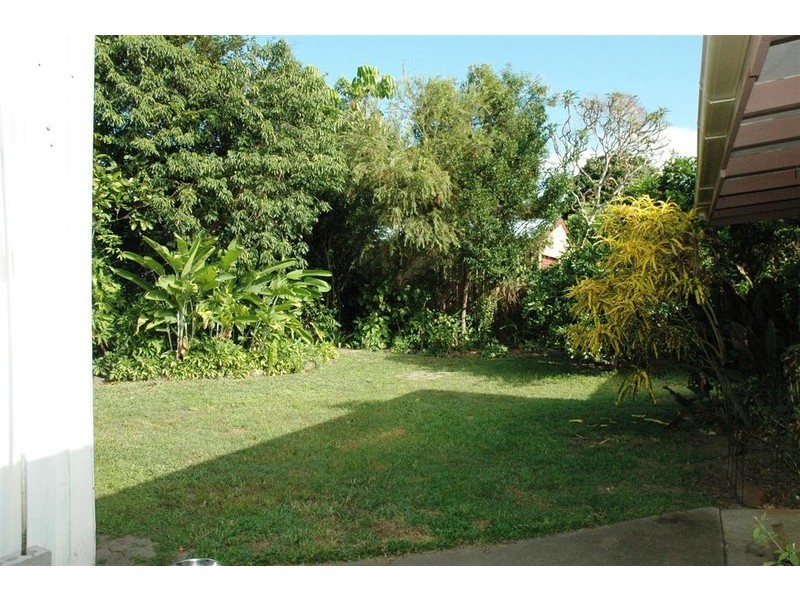 40 Oleander Street, Holloways Beach QLD 4878