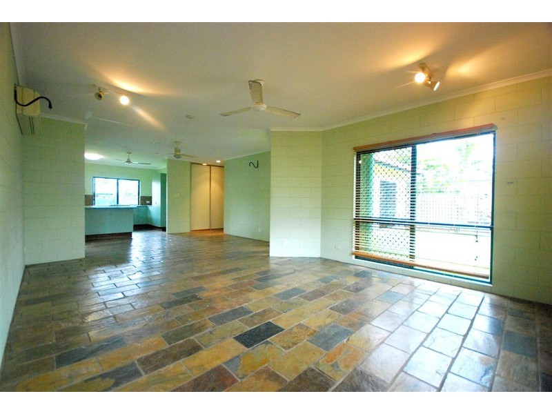 4 Shell Close, Kewarra Beach QLD 4879