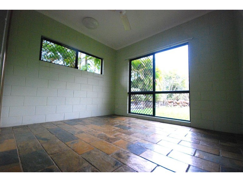 4 Shell Close, Kewarra Beach QLD 4879