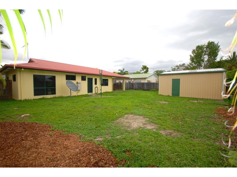 4 Shell Close, Kewarra Beach QLD 4879