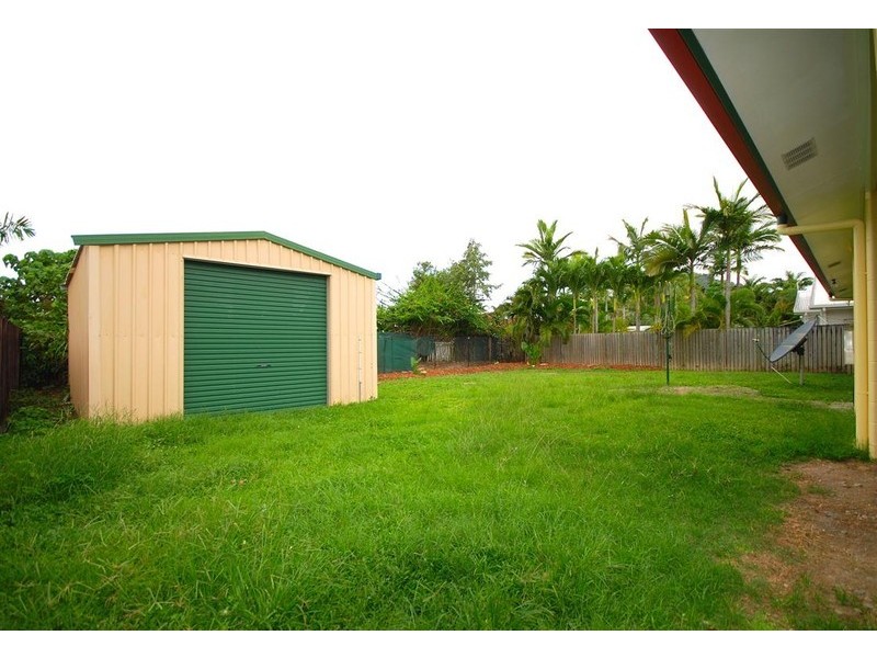 4 Shell Close, Kewarra Beach QLD 4879