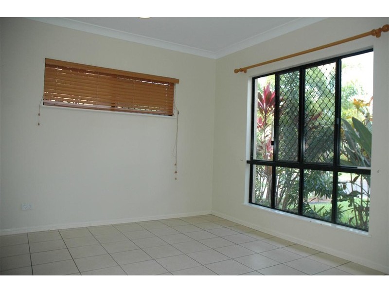 Villa 127 31 Lake Placid Road, Caravonica QLD 4878